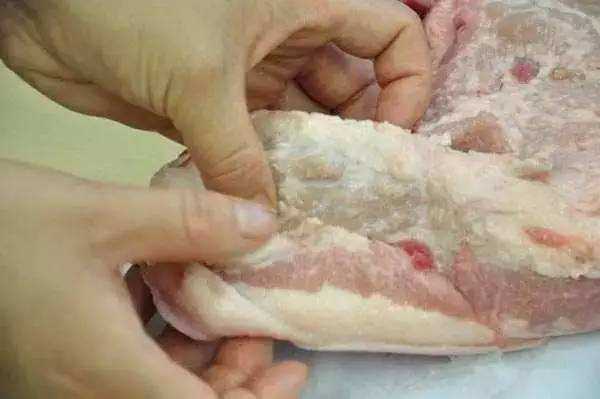 Đừng ăn phần này của thịt lợn, có nấu chín 100 độ C vẫn không thể sạch - 2